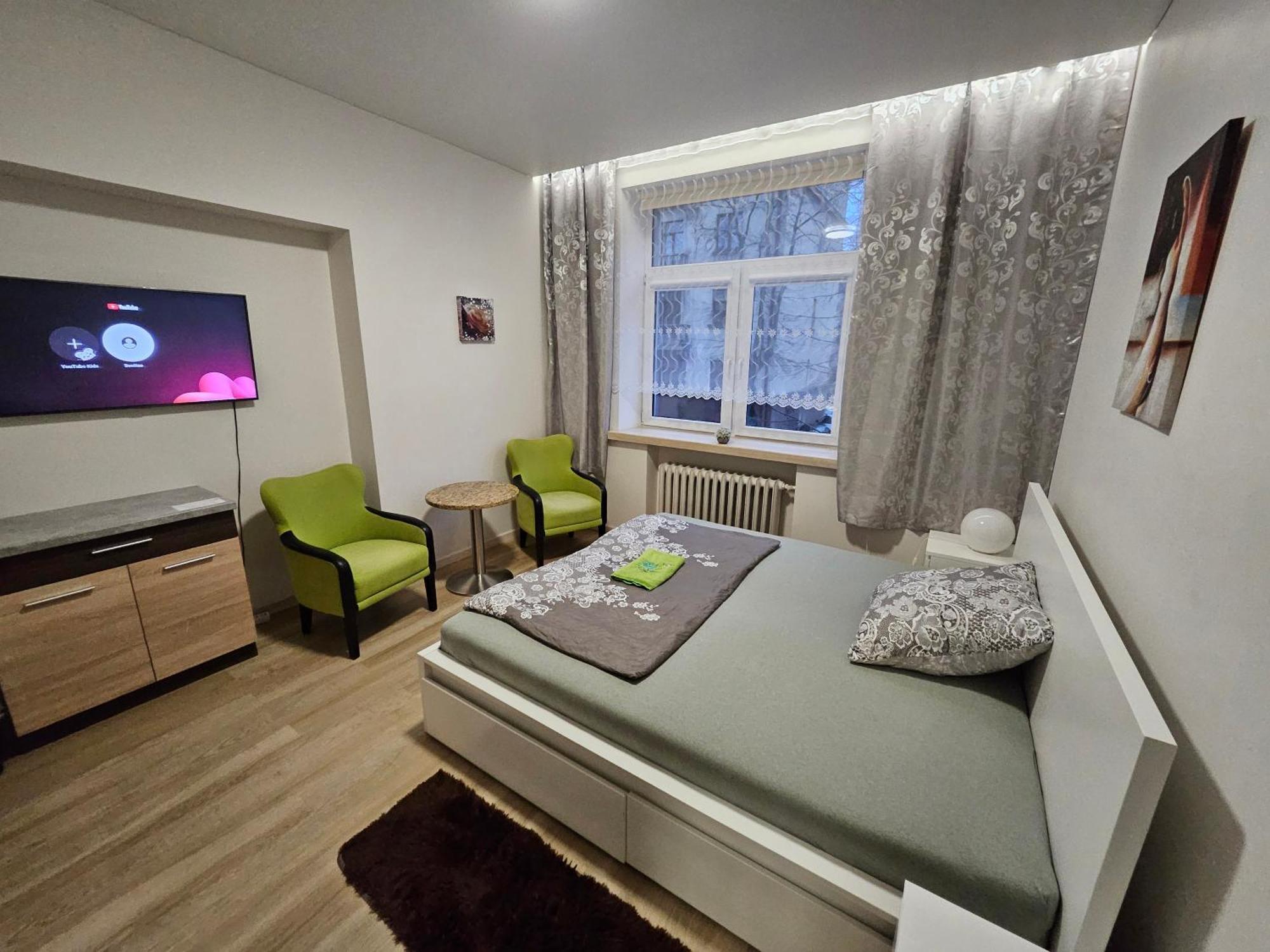 Kauno Apartamentai King Size Bed Каунас Экстерьер фото